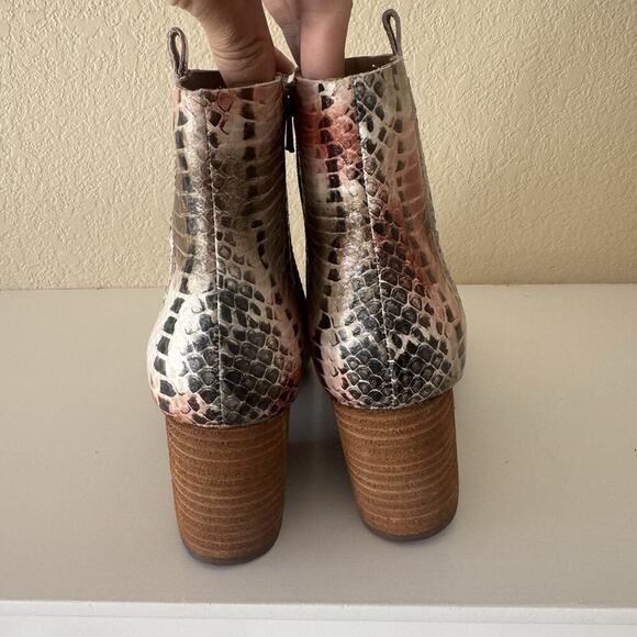 Korks Leyland Snakeskin Embosed Square Toe Western Booties - Picture 5 of 11